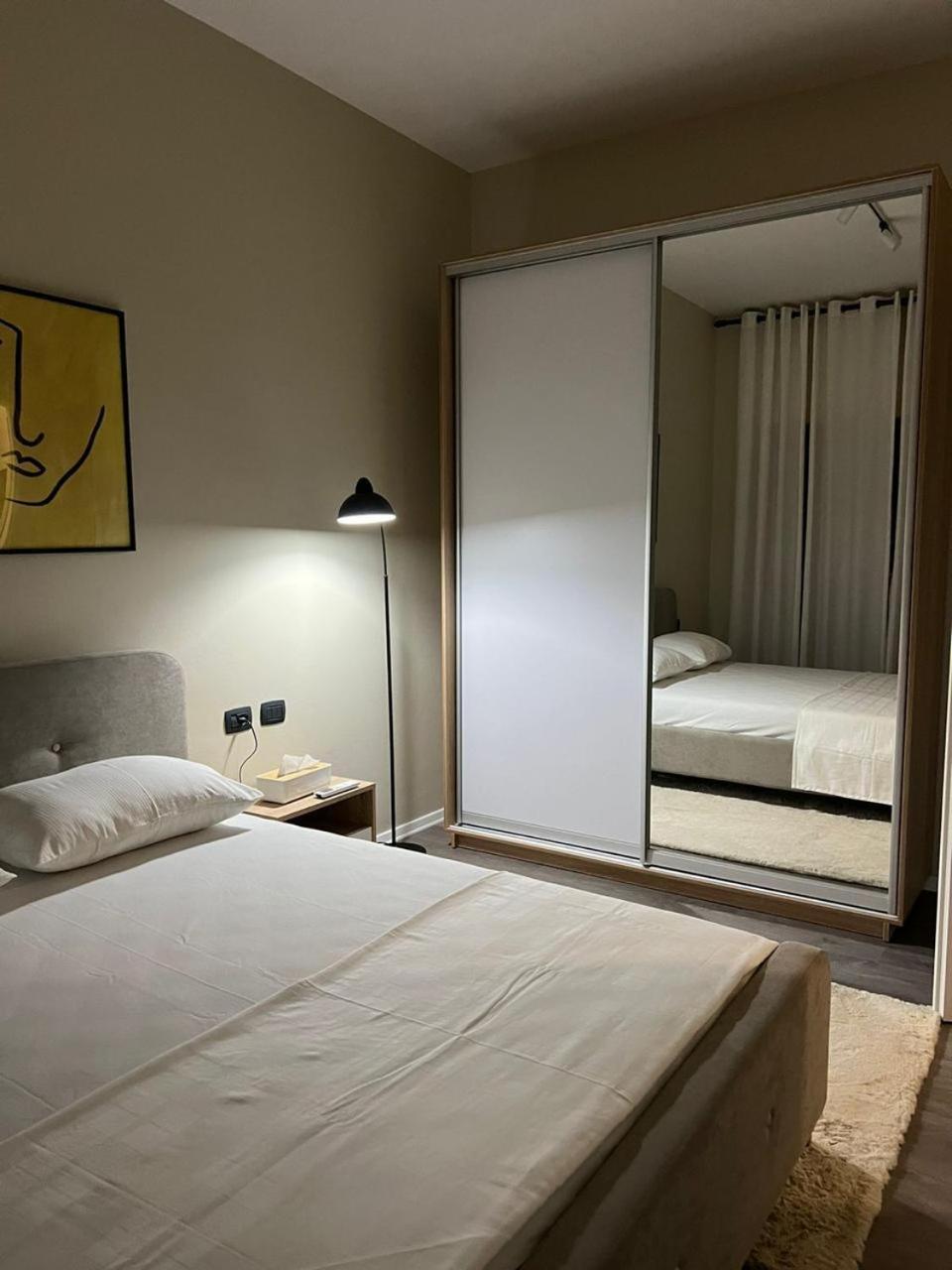 Casa Esperanza * Tirana